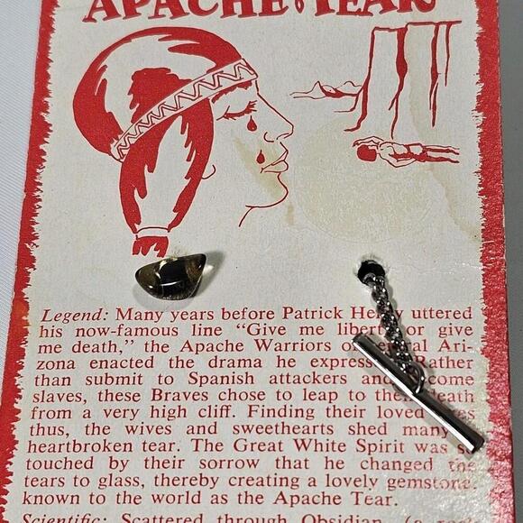 Vintage 1967 Apache Tear Legend Polished Stone Tie Tac On Original Card - Picture 4 of 6